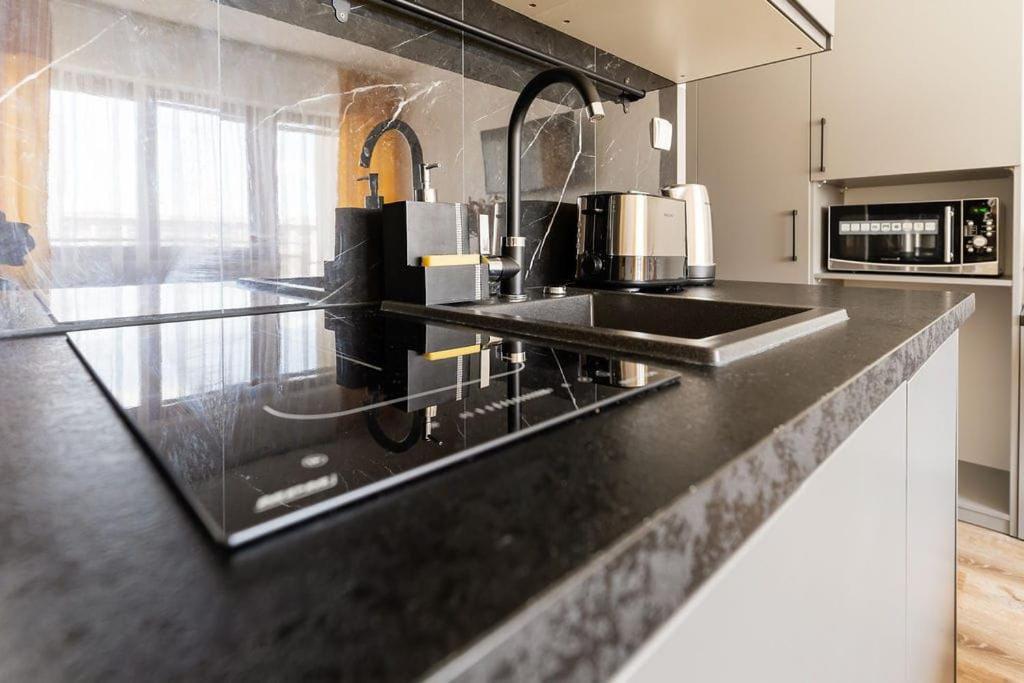 Apartament Ania Z Widokiem Na Morze W Hotelu Arka Колобжег Экстерьер фото